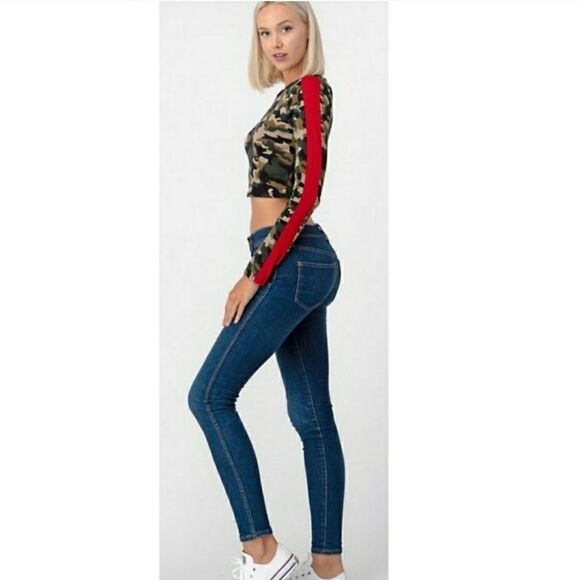 CREW NECK CROP CAMO TOP - Picture 6 of 9